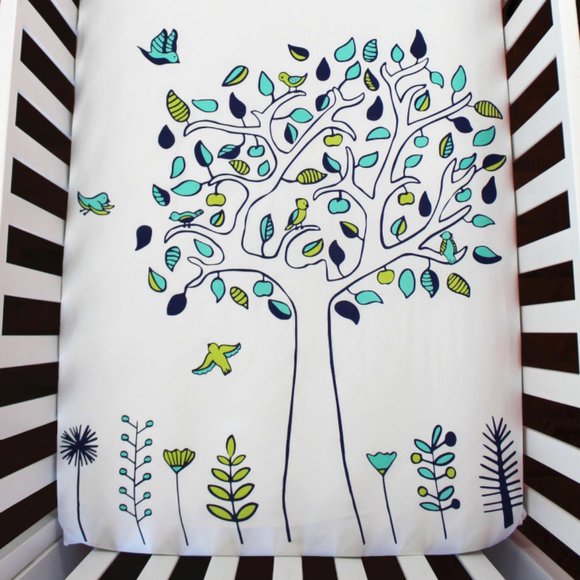 ORGANIC COTTON APPLETREE  CRIB SHEET - Picture 1 of 4